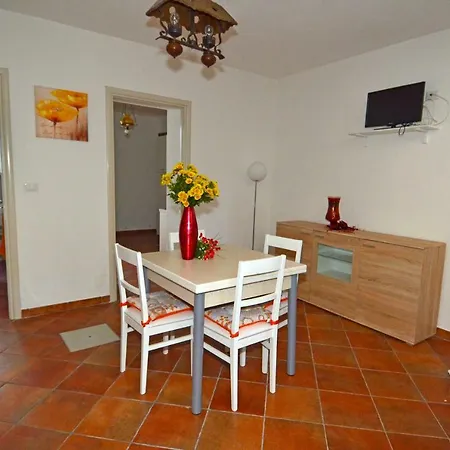 Apartman Ginestra 5