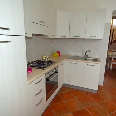 Ginestra 5 Apartman Salve