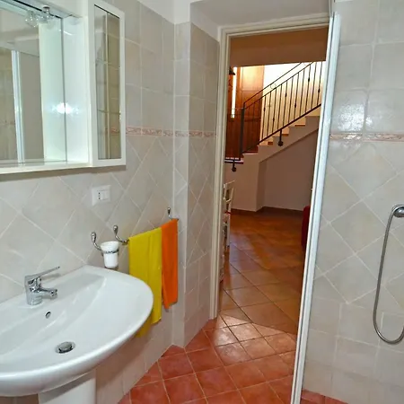 Ginestra 5 Apartman